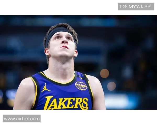 湖人队与开拓者队历史交锋战绩及球员得分分析